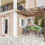 Daire Avra Charming House *
