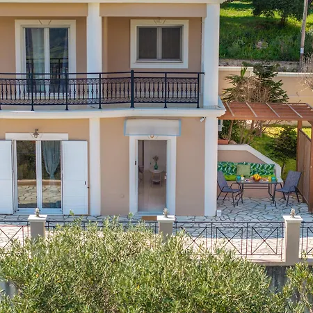 Διαμέρισμα Avra Charming House *