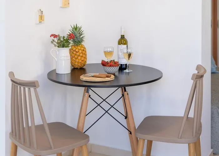 Avra Charming House Apartamento Khelmáta