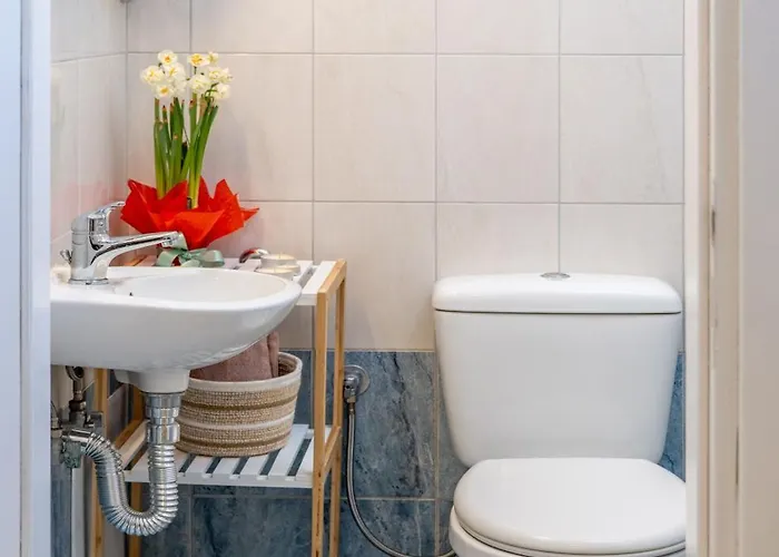 Avra Charming House *