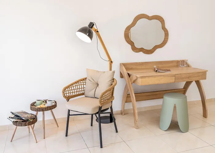 Avra Charming House Khelmáta