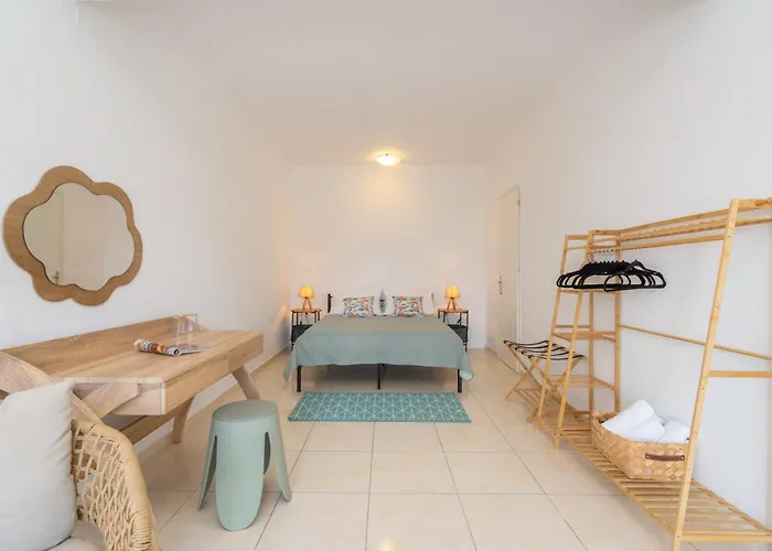 Avra Charming House *