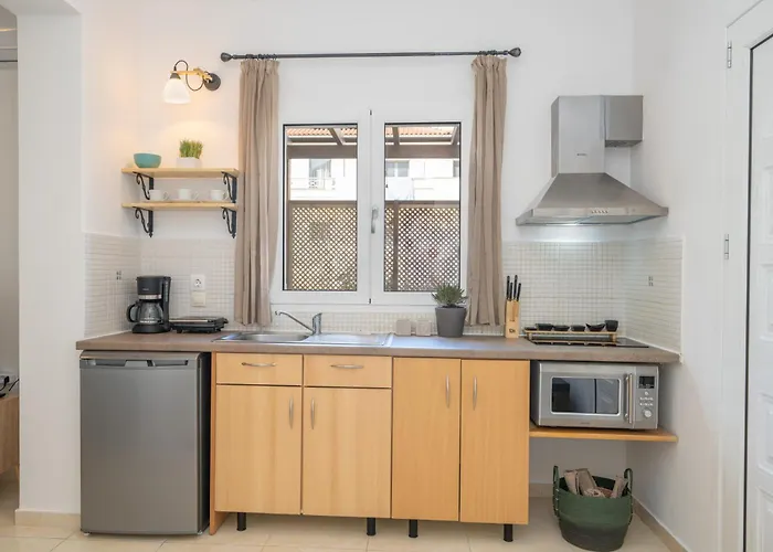 Avra Charming House *