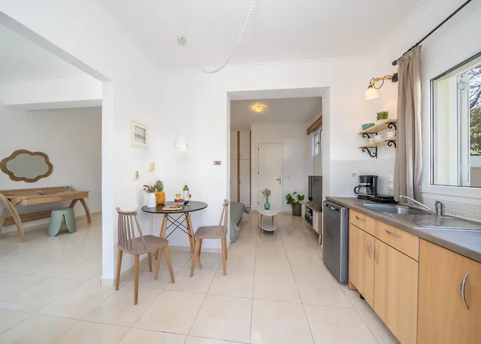 Apartamento Avra Charming House Khelmáta