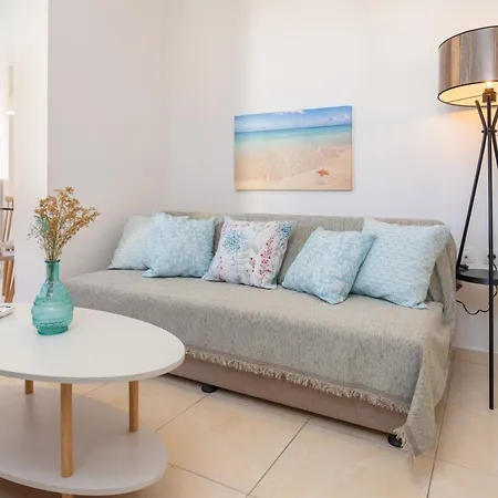 Avra Charming House Apartamento Khelmáta